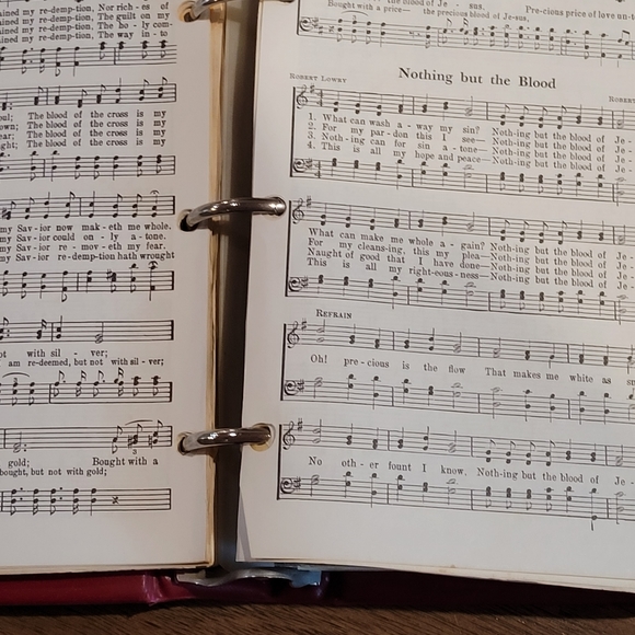 Vintage Favorite Hymns of Praise in loose leaf notebook. - Picture 3 of 15